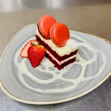 Red Velvet cake and macrons