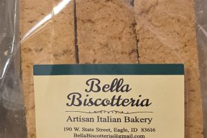 Apricot pecan biscotti